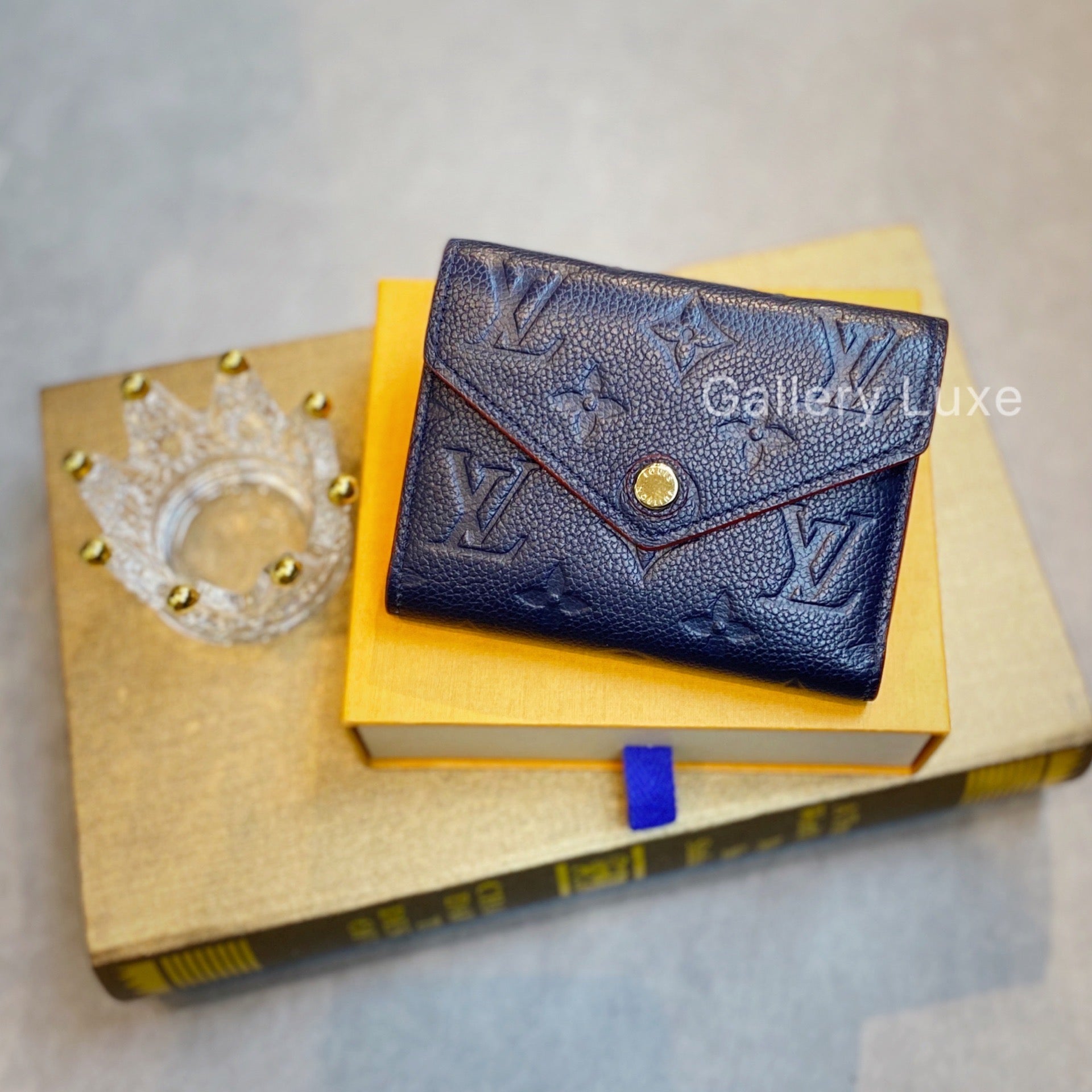 Shop Louis Vuitton PORTEFEUILLE VICTORINE Victorine wallet (M64060) by  OceanPalace