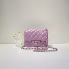 Load image into Gallery viewer, No.2531-Chanel Lambskin Classic Flap Mini 17cm
