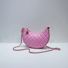將圖片載入圖庫檢視器 No.3787-Chanel Small Hula Hook Hobo Bag (Brand New / 全新貨品)
