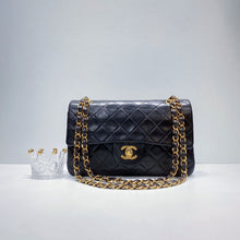 이미지를 갤러리 뷰어에 로드 , No.3423-Chanel Vintage Lambskin Classic Flap 23cm
