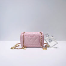 Load image into Gallery viewer, No.3677-Chanel Open Heart Small Flap Bag
