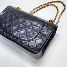 이미지를 갤러리 뷰어에 로드 , No.3423-Chanel Vintage Lambskin Classic Flap 23cm
