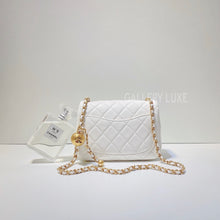 Load image into Gallery viewer, No.2937-Chanel Pearl Crush Square Mini Flap Bag

