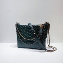 Load image into Gallery viewer, No.001520-Chanel Medium Chevron Gabrielle Hobo Bag
