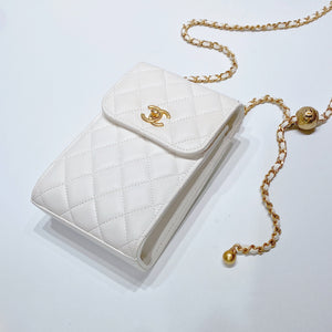 No.3678-Chanel Pearl Crush Phone Holder With Chain
