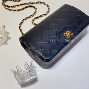 No.2630-Chanel Vintage Lambskin Flap Bag