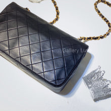 Load image into Gallery viewer, No.2630-Chanel Vintage Lambskin Flap Bag
