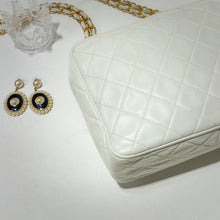 Load image into Gallery viewer, No.2335-Chanel Vintage Lambskin Double Chain Camera Bag
