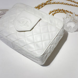 No.2335-Chanel Vintage Lambskin Double Chain Camera Bag