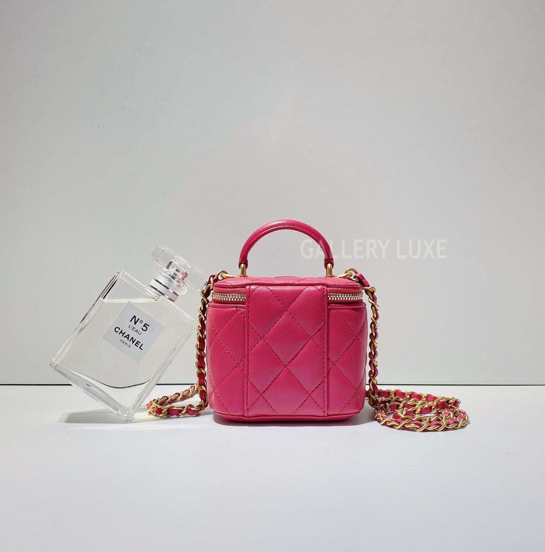 Chanel Red Quilted Lambskin Leather Pearl Crush Small Vanity Case