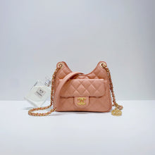 Load image into Gallery viewer, No.3811-Chanel Small Caviar Wavy CC Hobo Bag (Brand New / 全新貨品)
