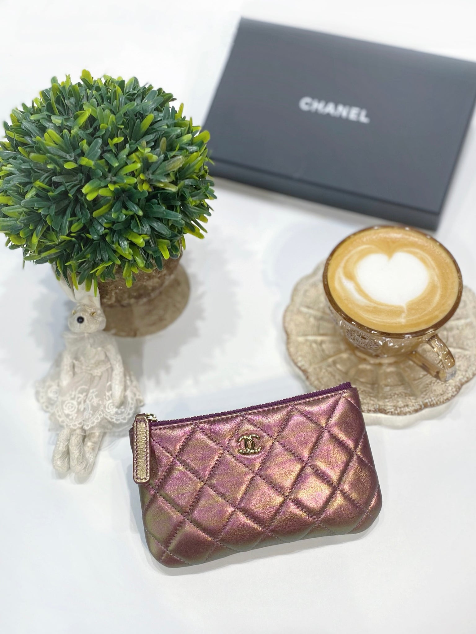 No.3825-Chanel Lambskin Mini O Case Pouch – Gallery Luxe