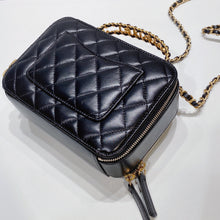 Load image into Gallery viewer, No.001338-1-Chanel Pick Me Up Vanity Case (Brand New / 全新貨品)
