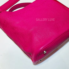 Load image into Gallery viewer, No.2955-Fendi Romano Selleria Large Anna Bucket Bag
