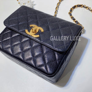 No.3229-Chanel Vintage Caviar Turn Lock Flap Bag