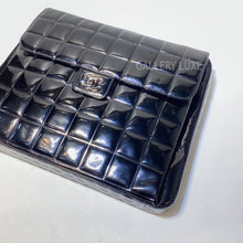 Load image into Gallery viewer, No.2947-Chanel Vintage Belted Patent Briefcase
