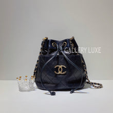 将图片加载到图库查看器，No.3230-Chanel Vintage Calfskin Bucket Bag
