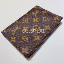 Load image into Gallery viewer, No.3222-Louis Vuitton Passport Case
