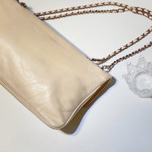 画像をギャラリービューアに読み込む, No.2644-Chanel Mademoiselle Lock Shoulder Bag
