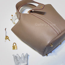 Load image into Gallery viewer, No.2690-Hermes Picotin 18 (Brand New)

