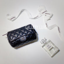Load image into Gallery viewer, No.3245-Chanel Lambskin Vanity Pouch
