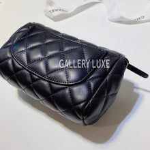 Load image into Gallery viewer, No.3245-Chanel Lambskin Vanity Pouch
