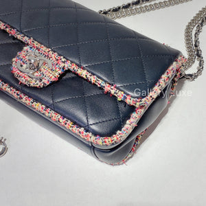 No.2411-Chanel Elegant Trim Flap Bag