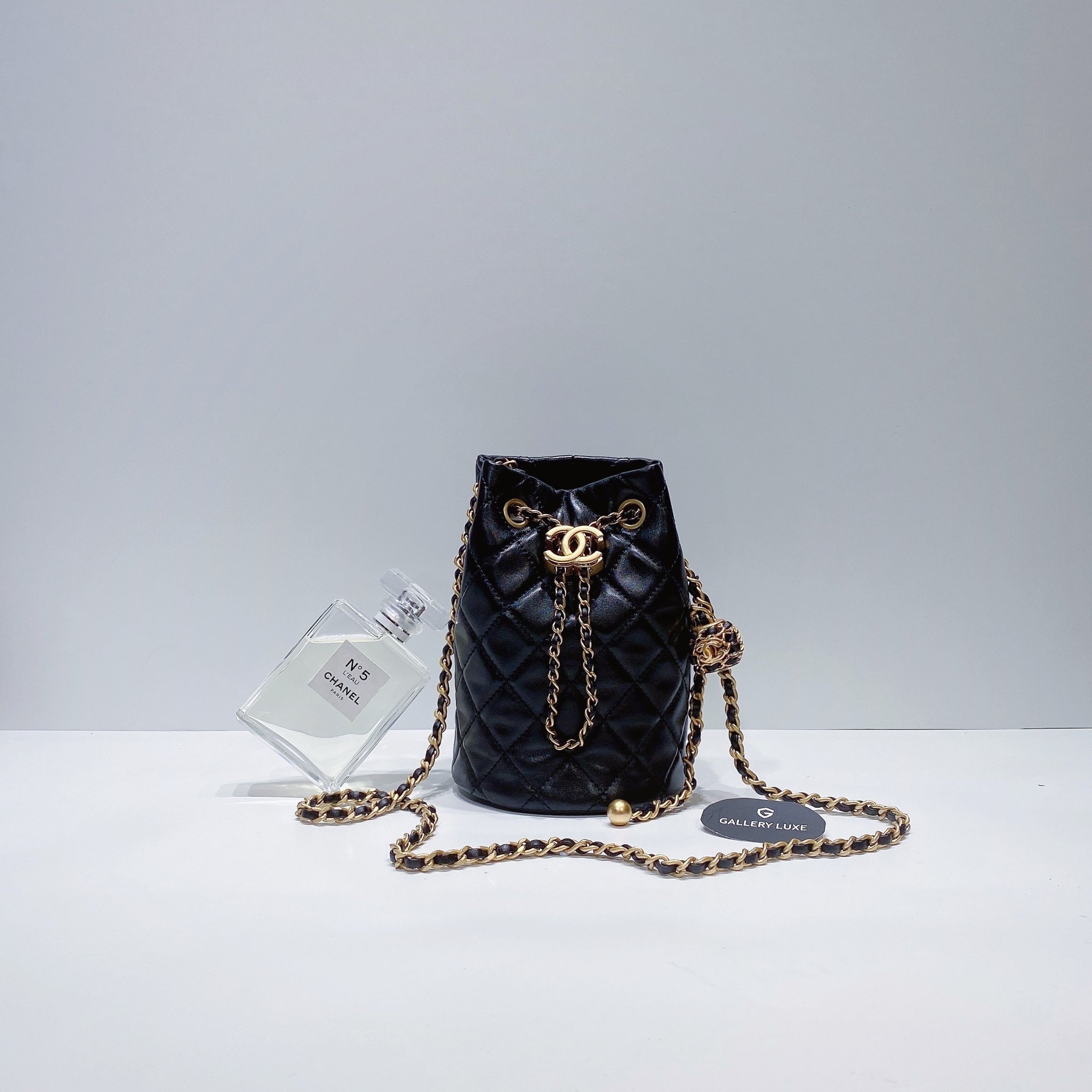 No.3638-Chanel Pearl Crush Bucket Bag (Brand New / 全新貨品) – Gallery Luxe