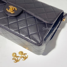 Load image into Gallery viewer, No.2414-Chanel Vintage Lambskin Double Side Shoulder Bag
