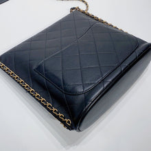 画像をギャラリービューアに読み込む, No.3886-Chanel Large Chain Sides Hobo Bag
