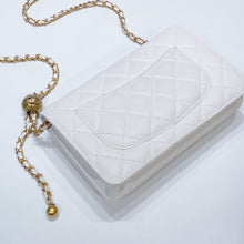 Load image into Gallery viewer, No.3559-Chanel Pearl Crush Wallet On Chain
