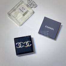 Charger l&#39;image dans la galerie, No.2982-Chanel Crystal Classic Coco Mark Earrings (Brand New / 全新)
