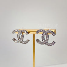 Load image into Gallery viewer, No.2982-Chanel Crystal Classic Coco Mark Earrings (Brand New / 全新)
