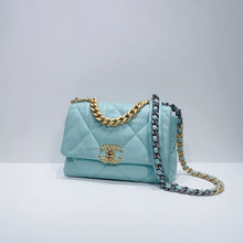 将图片加载到图库查看器，No.3820-Chanel 19 Small Handbag
