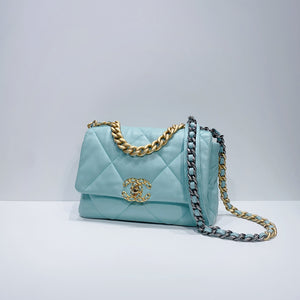 No.3820-Chanel 19 Small Handbag