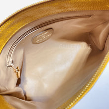 Load image into Gallery viewer, No.2950-Chanel Vintage Large Caviar Pouch

