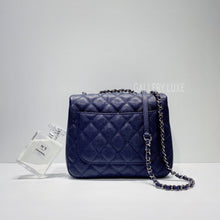 Load image into Gallery viewer, No.3441-Chanel Caviar Urban Companion Flap Bag
