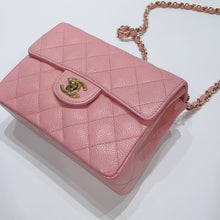 Load image into Gallery viewer, No.3504-Chanel Vintage Caviar Classic Flap Mini 17cm
