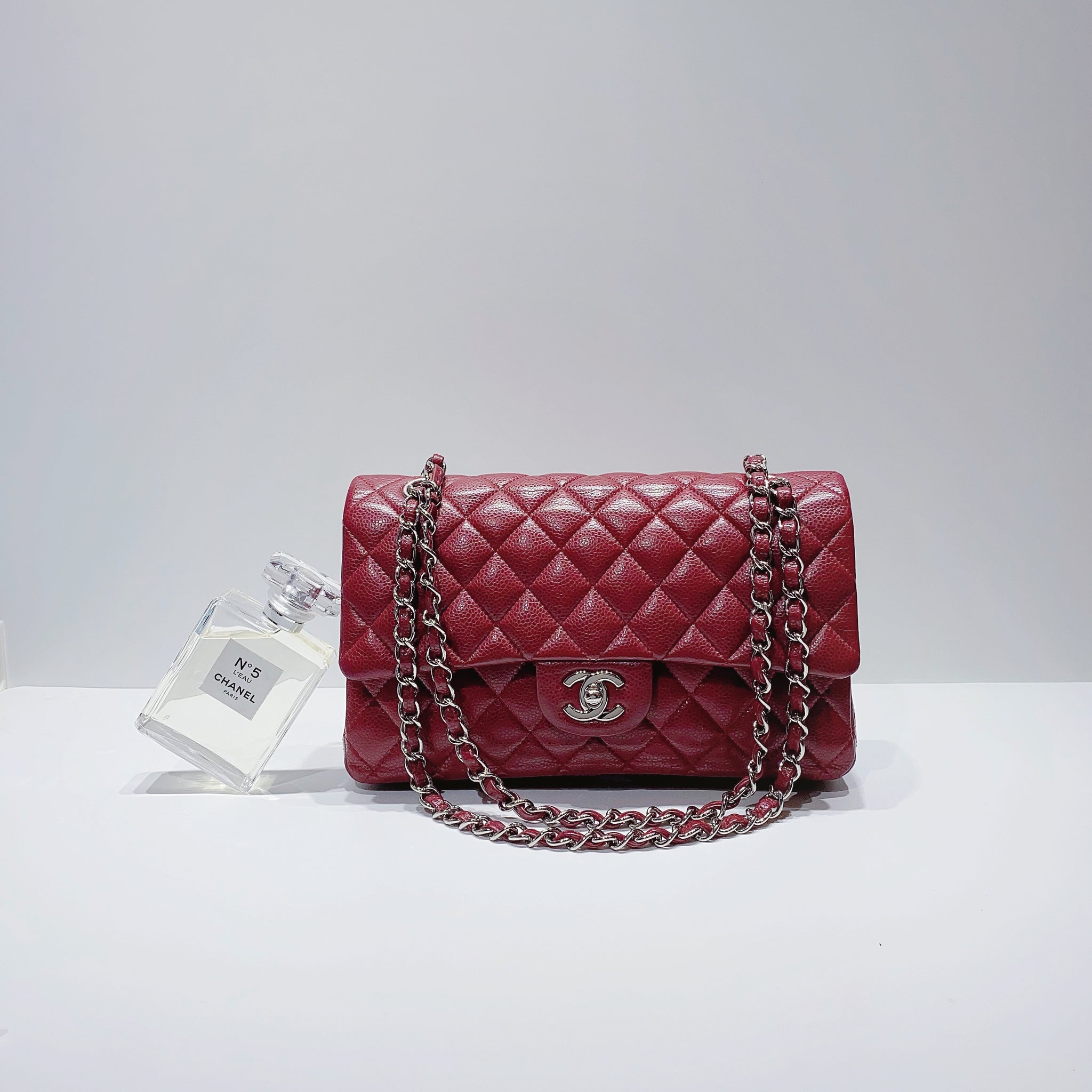 No.3693-Chanel Caviar Classic Flap Bag 25cm – Gallery Luxe
