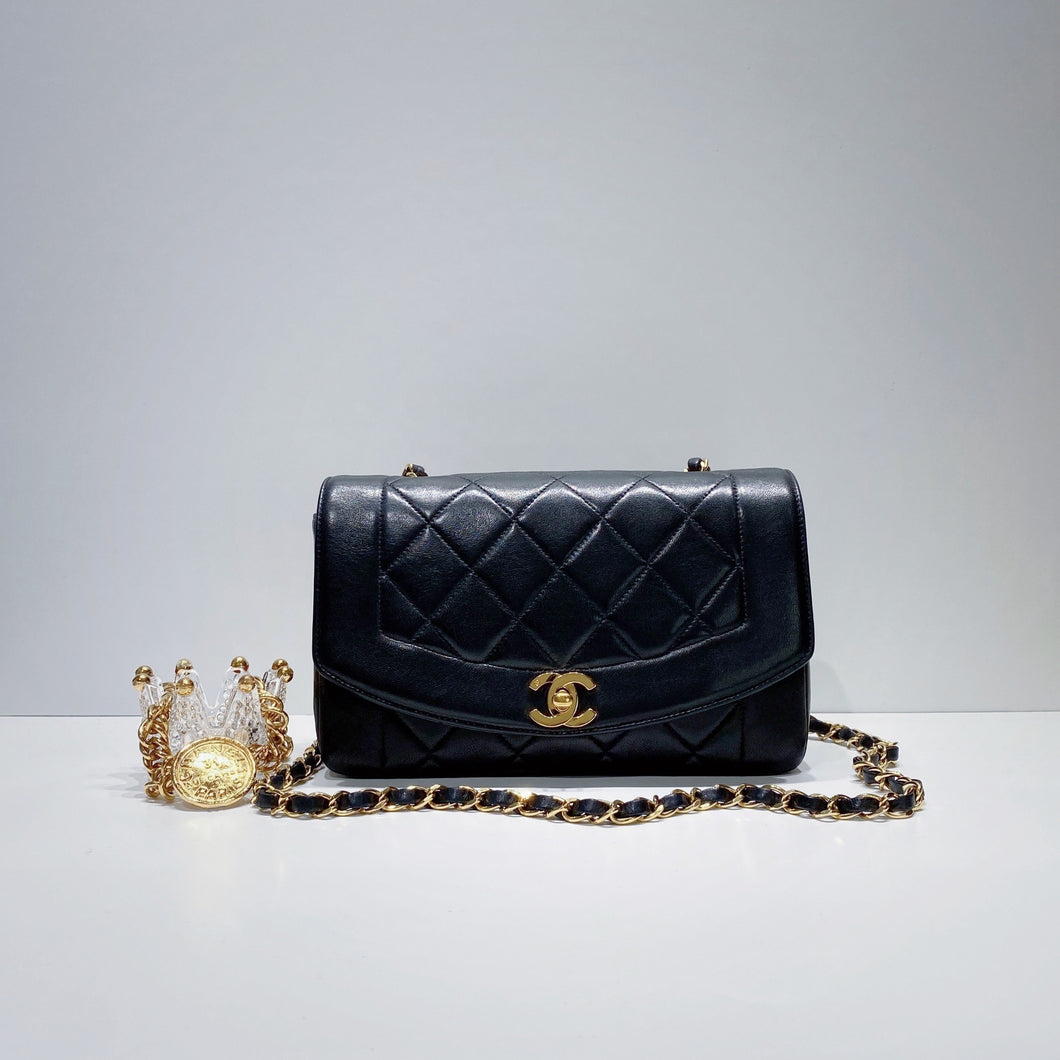 No.3444-Chanel Vintage Lambskin Diana Bag 22cm