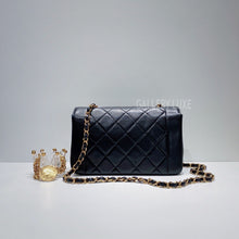 將圖片載入圖庫檢視器 No.3444-Chanel Vintage Lambskin Diana Bag 22cm

