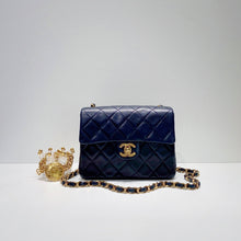 Load image into Gallery viewer, No.3445-Chanel Vintage Lambskin Classic Flap Mini 17cm
