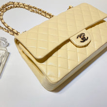 Load image into Gallery viewer, No.3123-Chanel Lambskin Classic Flap Bag 25cm (Brand New /全新貨品)
