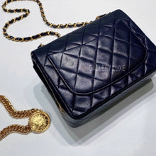 Load image into Gallery viewer, No.3445-Chanel Vintage Lambskin Classic Flap Mini 17cm
