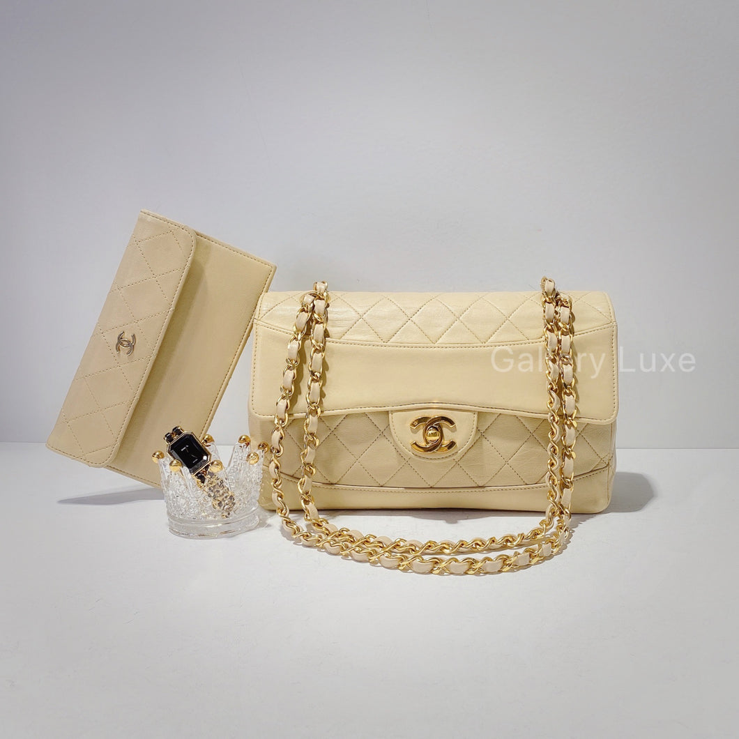 No.2413-Chanel Vintage Lambskin Flap Bag