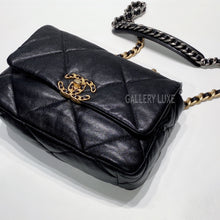 이미지를 갤러리 뷰어에 로드 , No.3480-Chanel 19 Small Handbag
