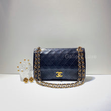 Load image into Gallery viewer, No.2660-Chanel Vintage Lambskin Classic Flap Bag
