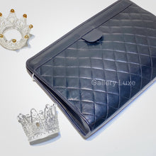 Load image into Gallery viewer, No.2676-Chanel Vintage Lambskin Clutch
