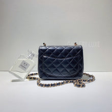 将图片加载到图库查看器，No.2996-Chanel Lambskin Classic Flap Mini 17cm
