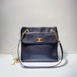 No.2679-Chanel Vintage Caviar Turn Lock Tote Bag